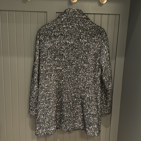 Blazer - Picture 3 of 6